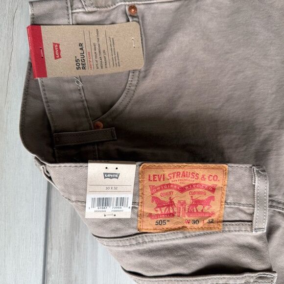 Levi 505 Regular Jeans Taupe 30x32  NWT - Picture 6 of 8